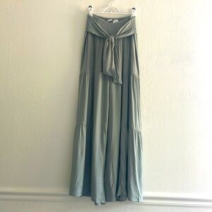 Bila-77 Brand Wide leg Sage Green Women’s Pants, size Medium